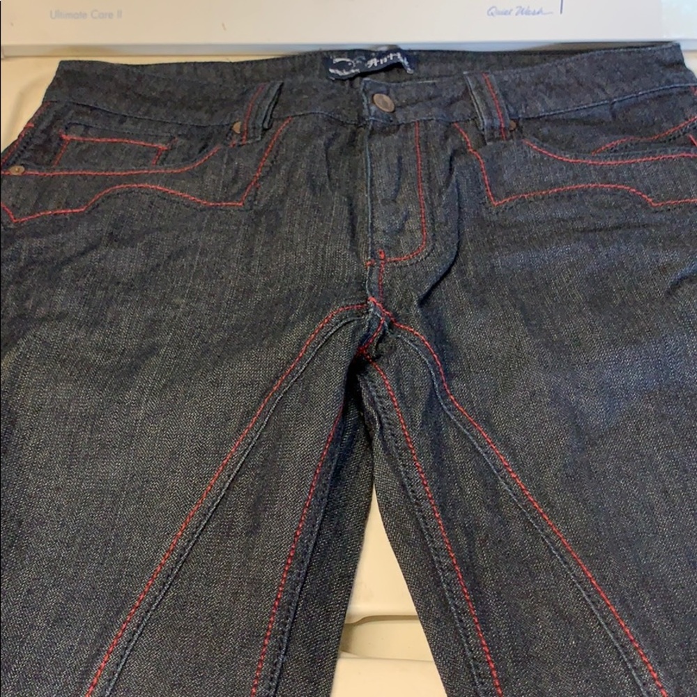 Jeans - Picture 2 of 4